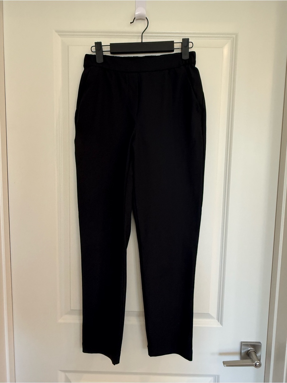 Lululemon Women’s Black Slim Pull on Pants size 4